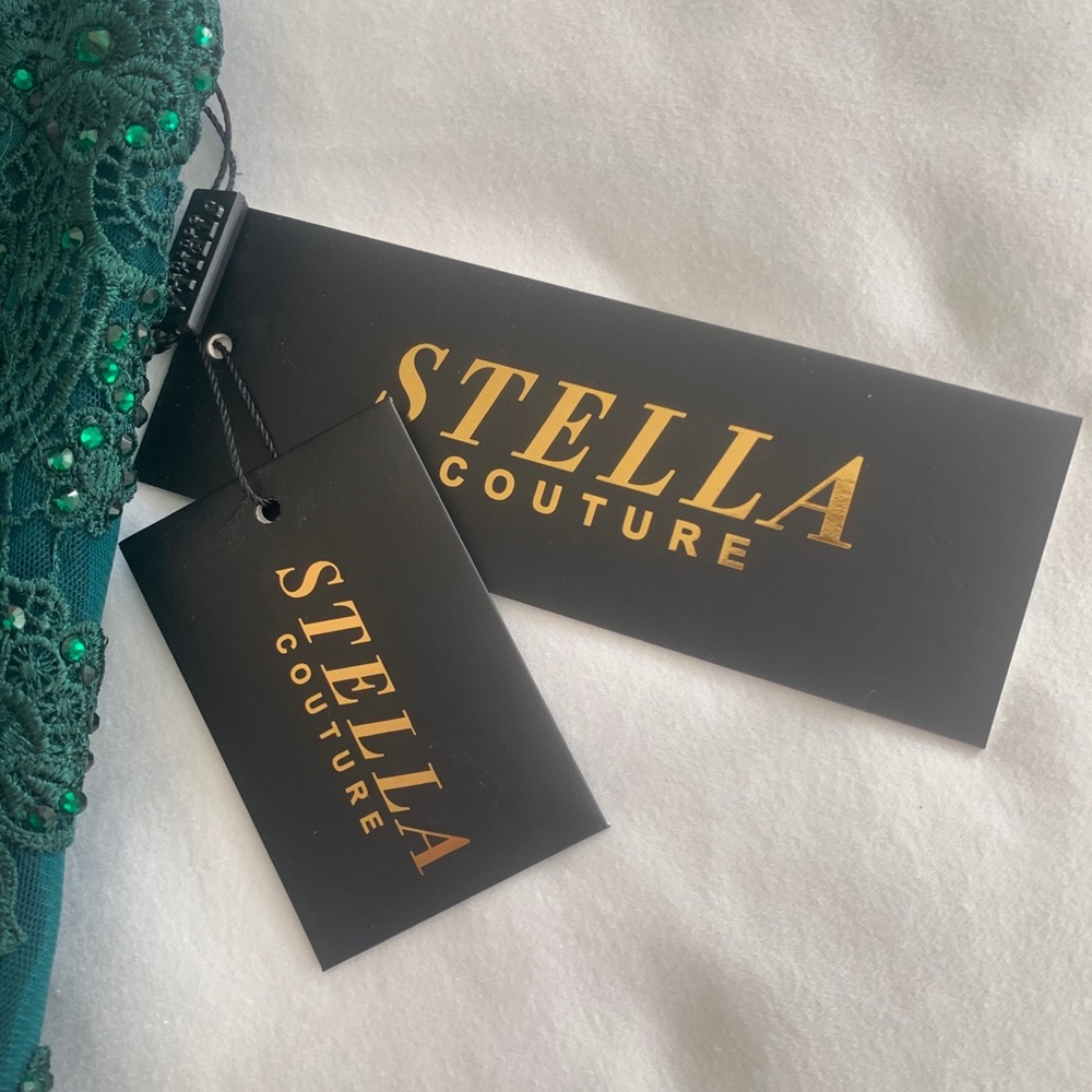 Prom Dress - Picture 2 of 5